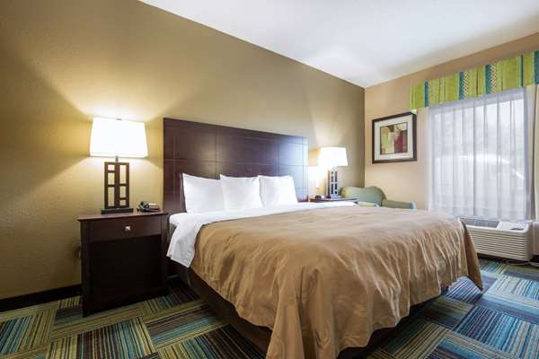  - Quality Inn & Suites Arnold