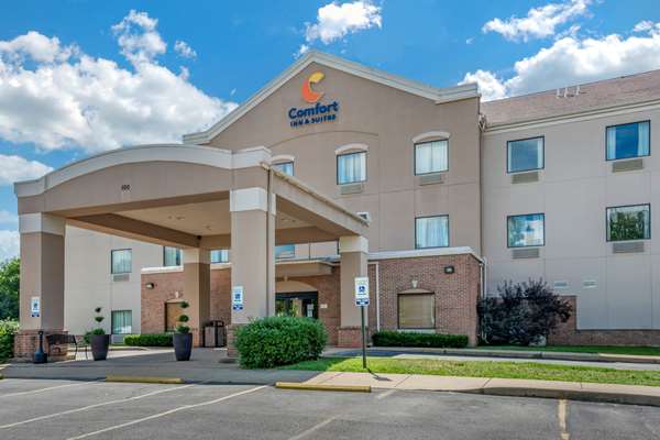 Exterior view - Comfort Inn & Suites O'Fallon
