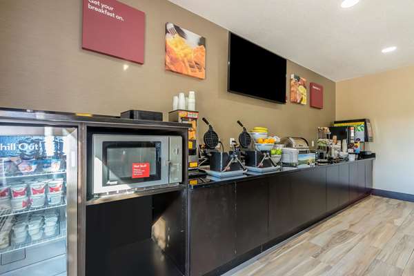 Amenities - Comfort Suites St Charles - I-70, Exit 229B