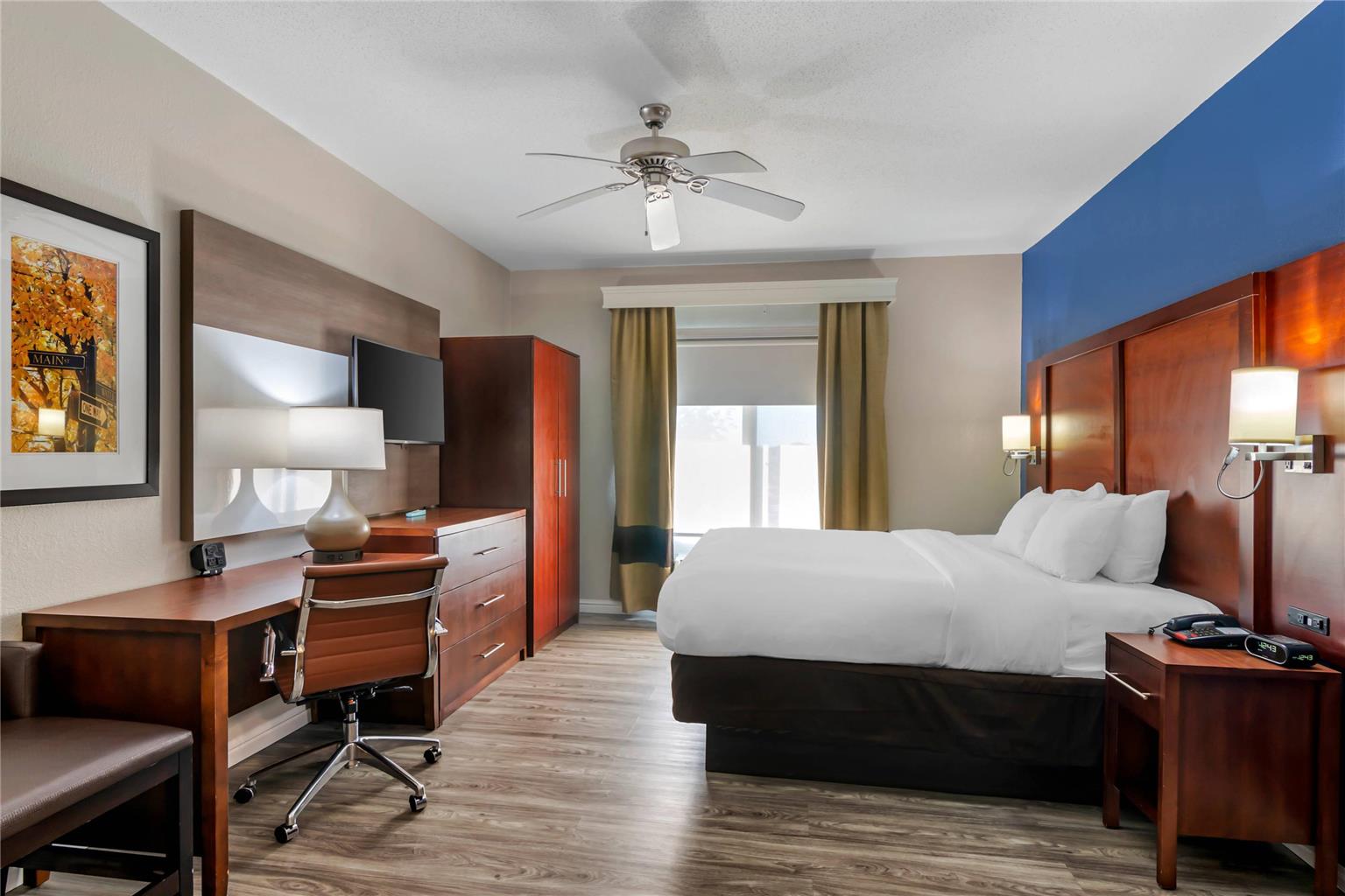 COMFORT SUITES ST CHARLES-ST LOUIS-guestroom-Guest Room,Suite,On-Site.jpg