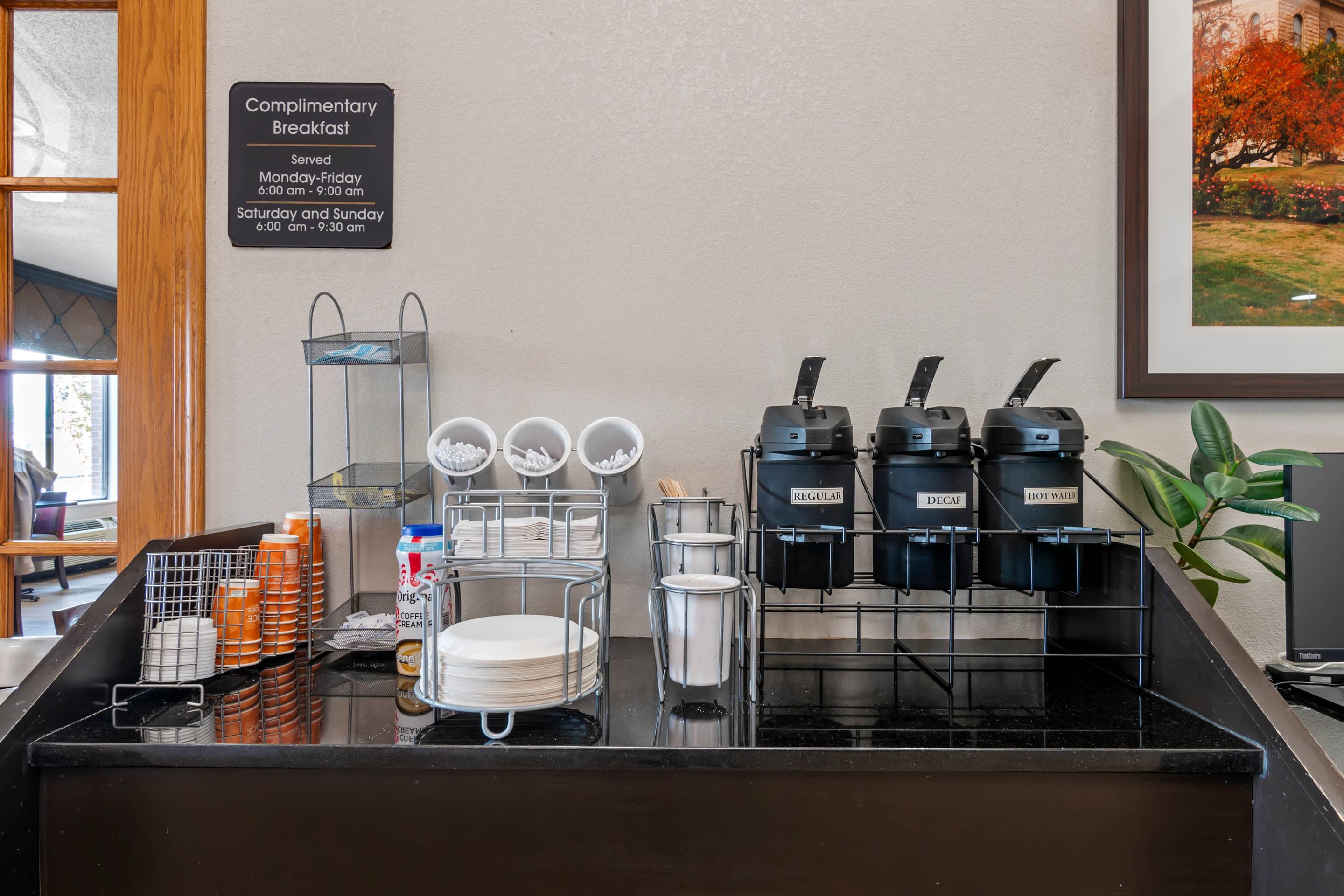 Lobby | Comfort Suites St Charles - St Louis
