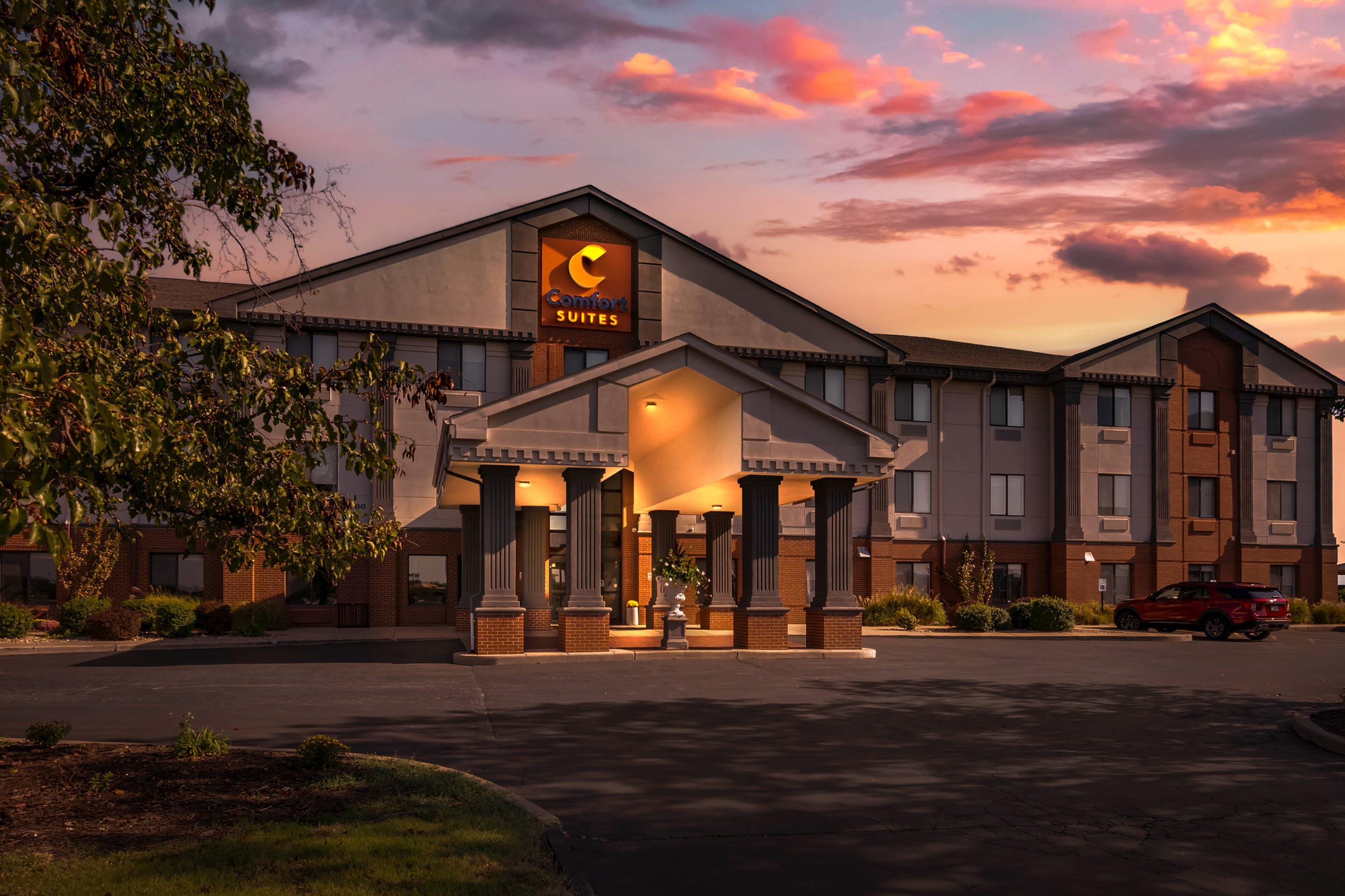 Twilight | Comfort Suites St Charles - St Louis