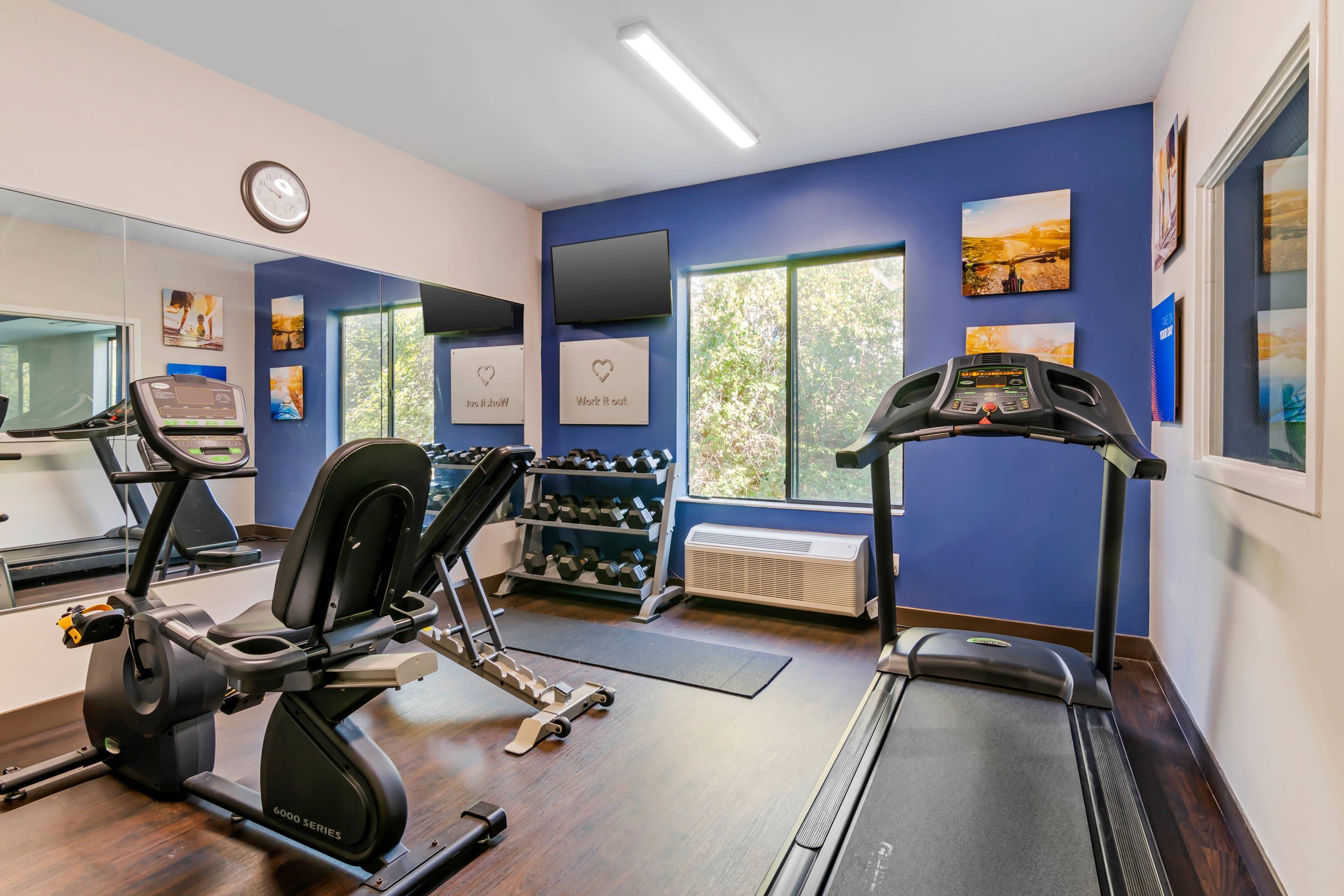 Exercise room | Comfort Suites St Charles - St Louis