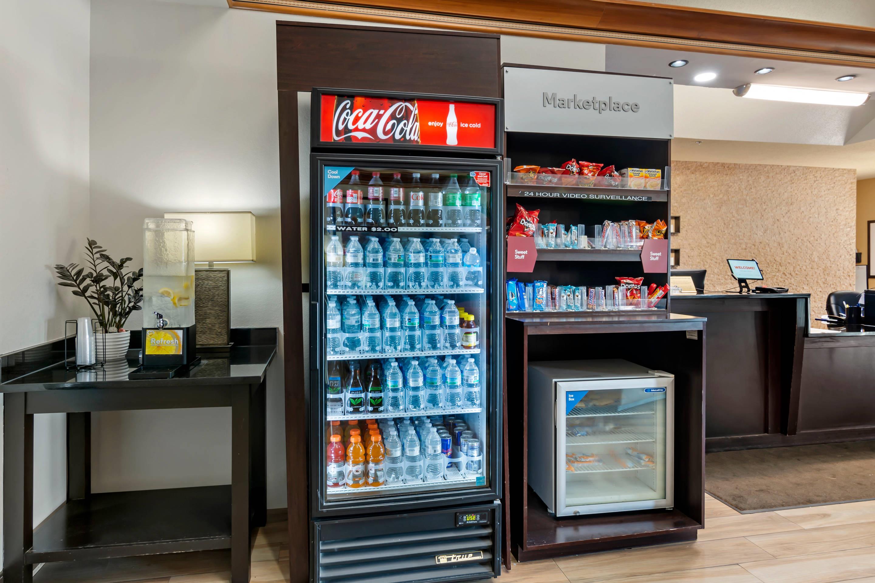 Hotel vending area | Comfort Suites St Charles - St Louis