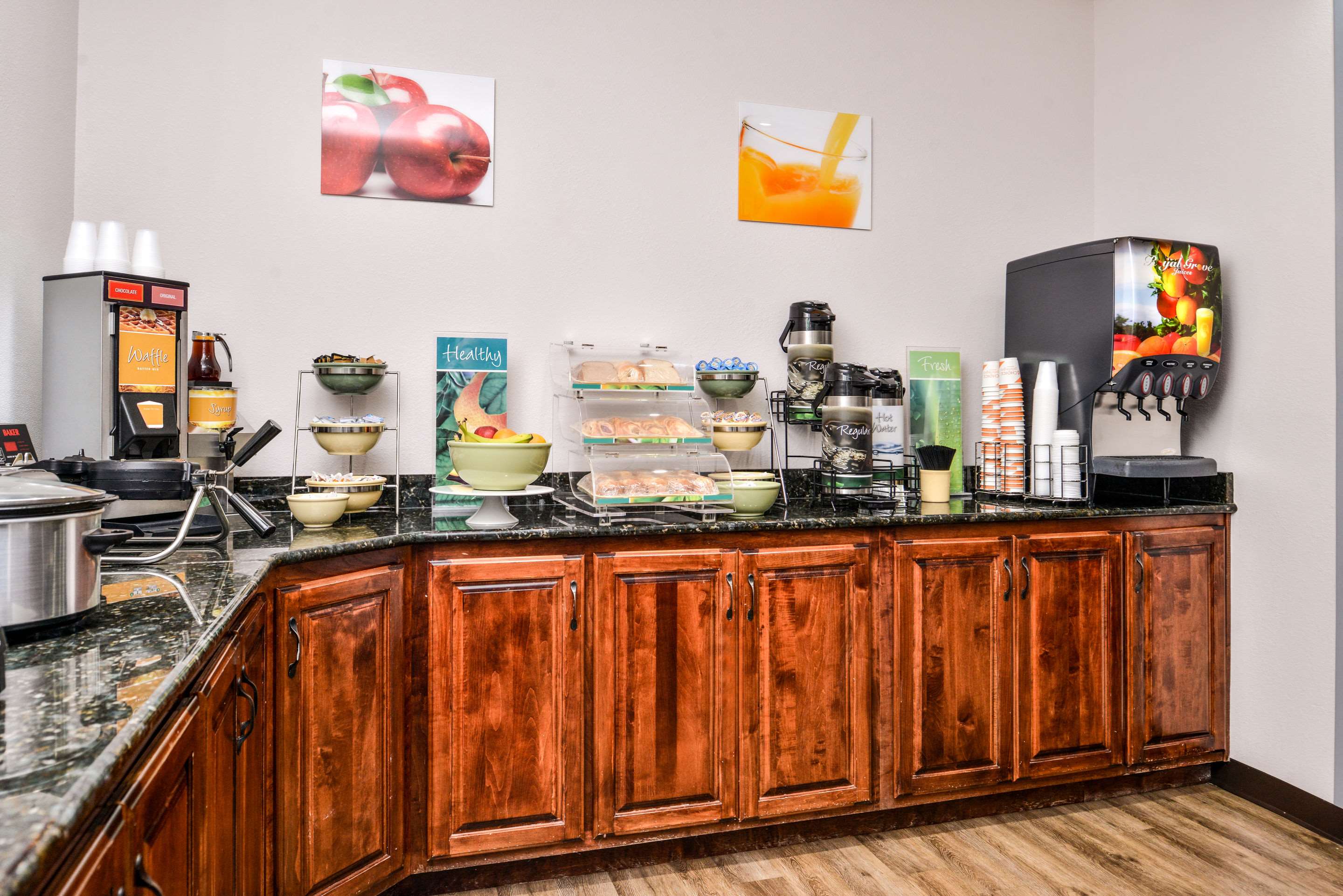 Breakfast area
