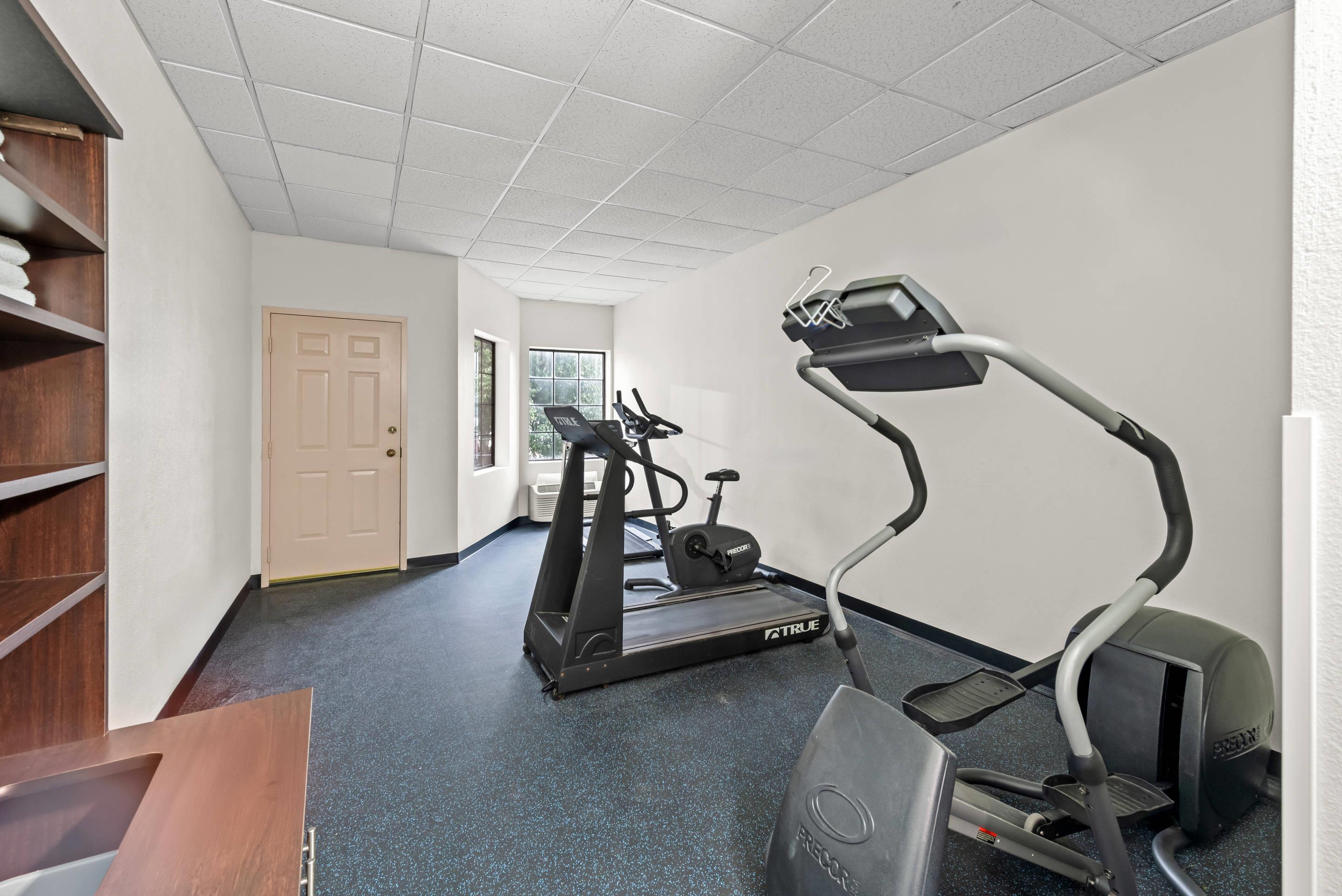 Fitness center | Clarion Inn Branson