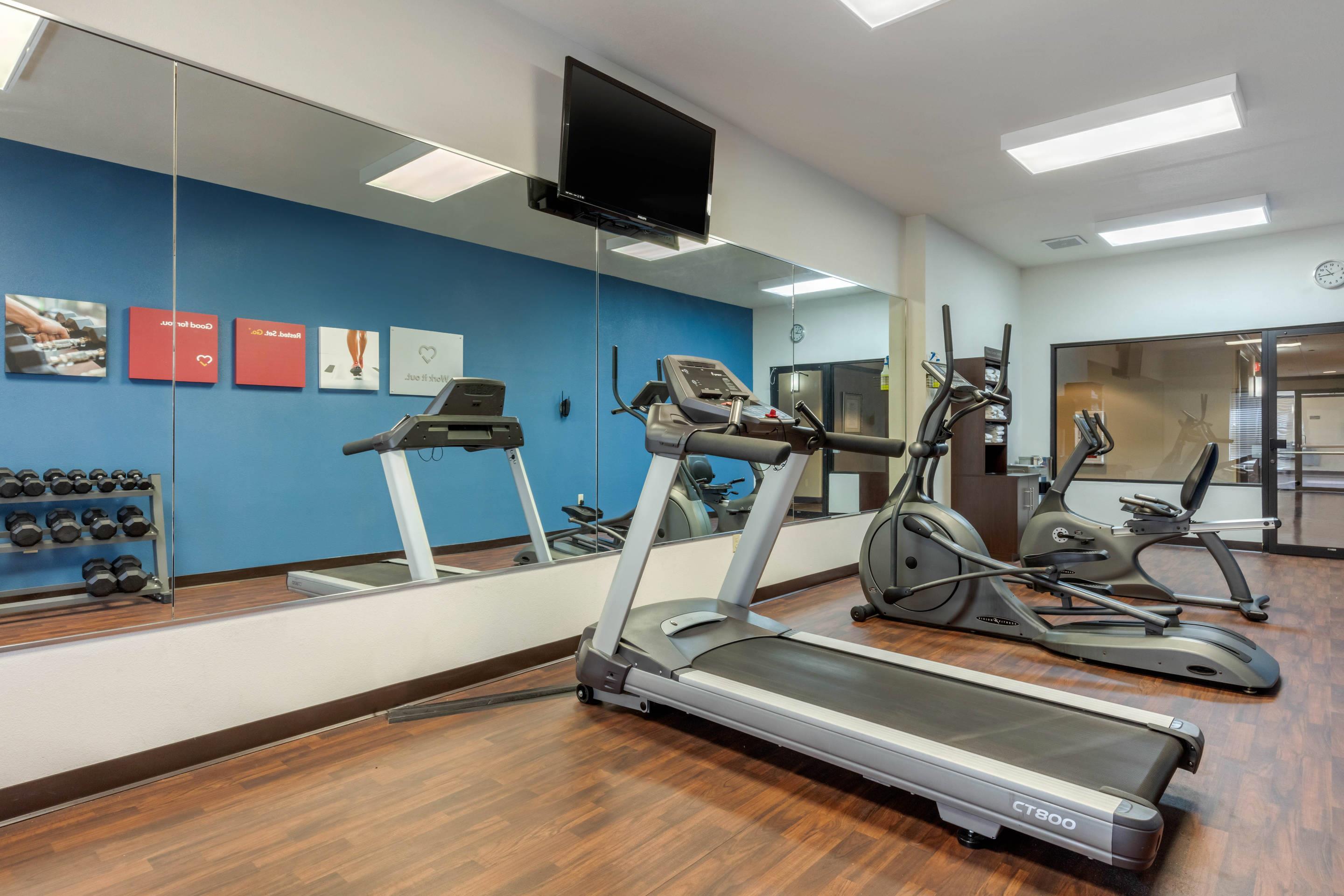 Fitness center | Comfort Suites Rolla