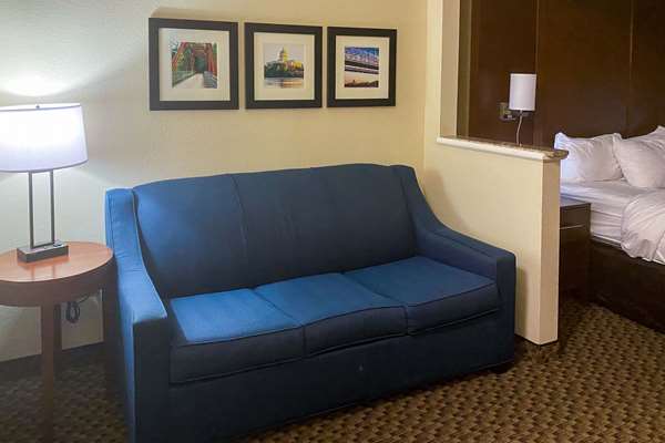 Suite - Comfort Suites Jefferson City