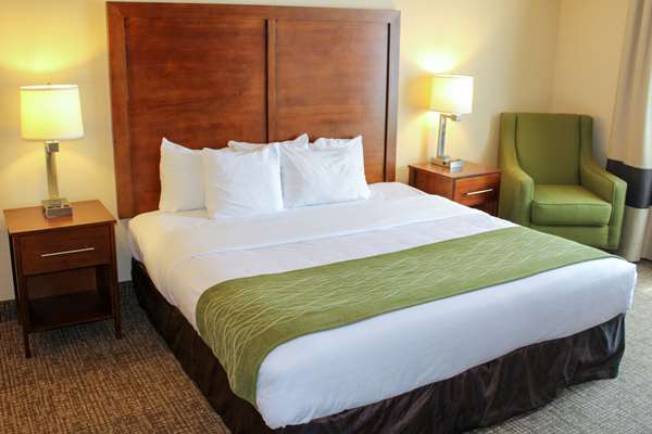 Suite - Comfort Inn & Suites Chesterfield