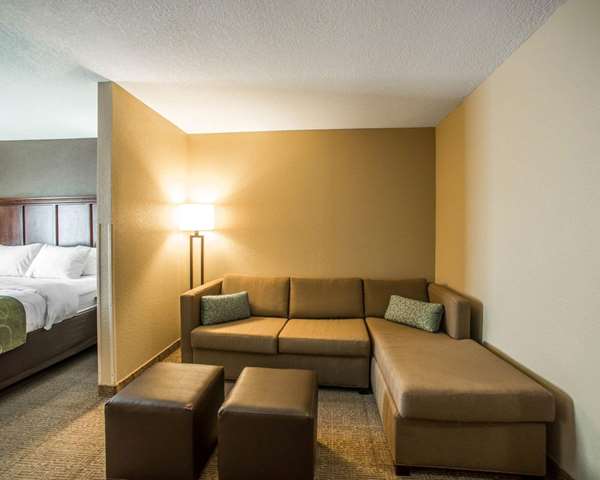 Suite - Comfort Suites Columbia - I-70, Exit 125