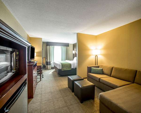 Suite - Comfort Suites Columbia - I-70, Exit 125