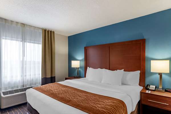 Suite - Comfort Inn & Suites Lee's Summit - I-470, Exit 12