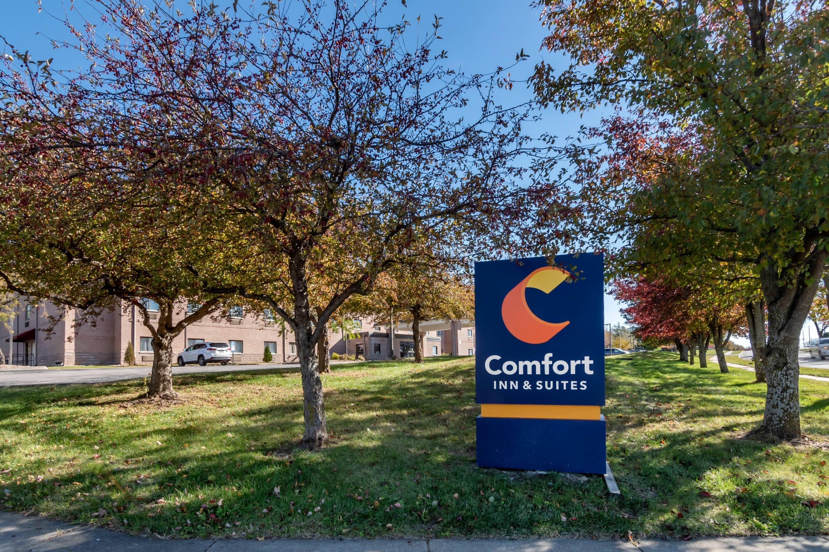 Hotel exterior | Comfort Inn & Suites Lees Summit - Kansas City