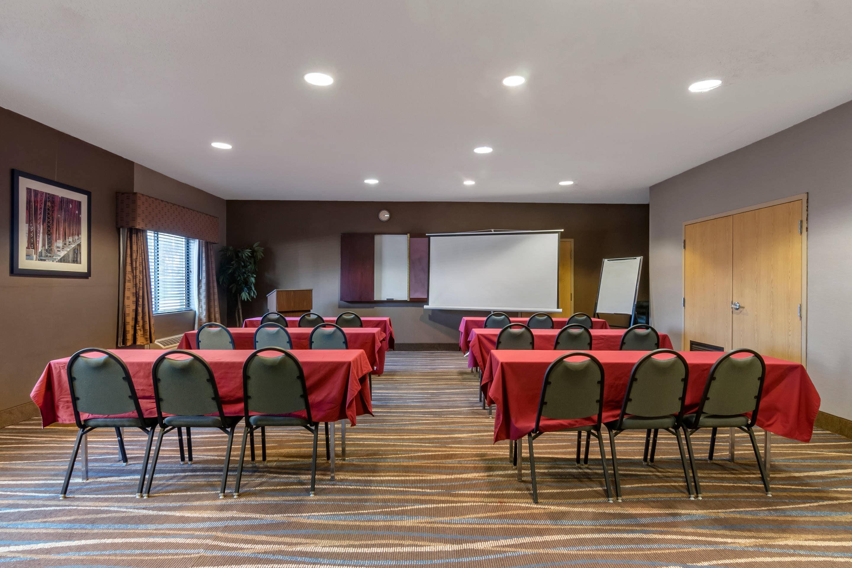 Conference Room | Comfort Inn & Suites Lees Summit - Kansas City
