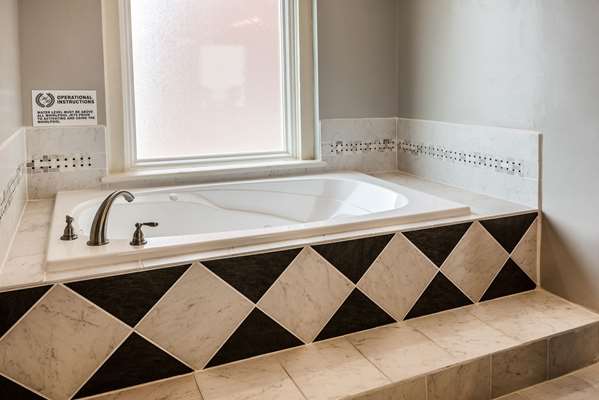 Suite - Hotel Bothwell Sedalia