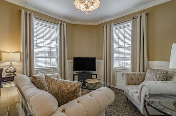 Suite - Hotel Bothwell Sedalia