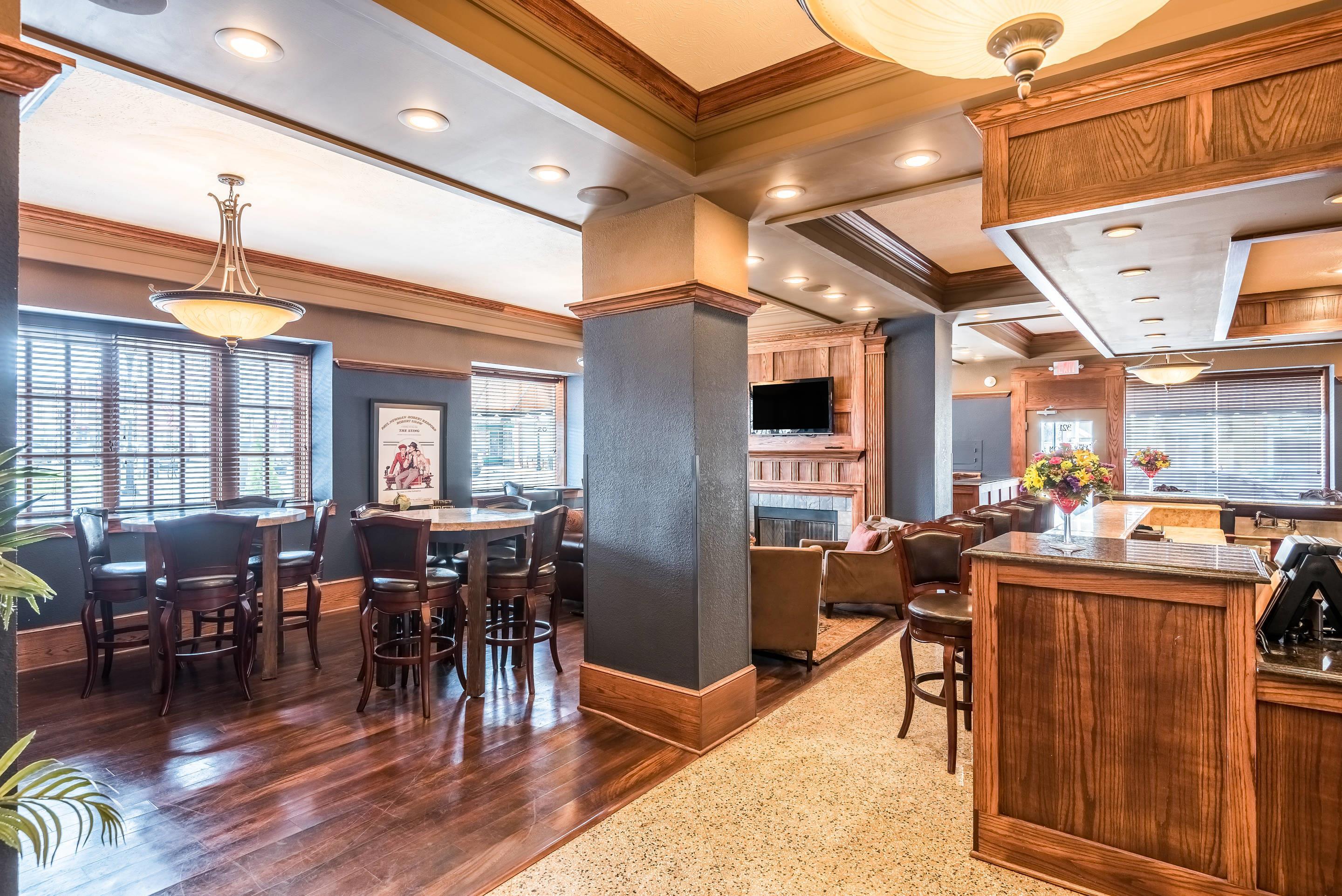 On-site restaurant | Hotel Bothwell Sedalia Central District, Ascend Hotel Collection