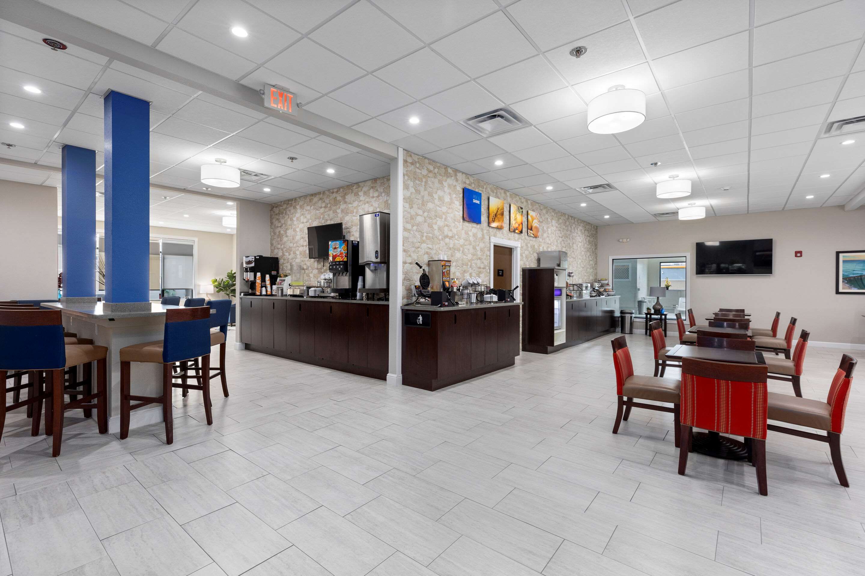 Breakfast area