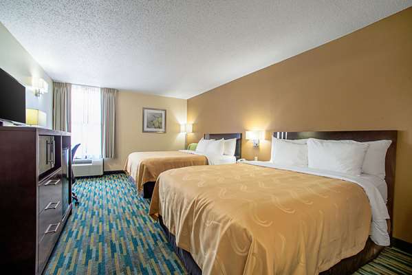  - Quality Inn near Six Flags Pacific - I-44, Exit 257