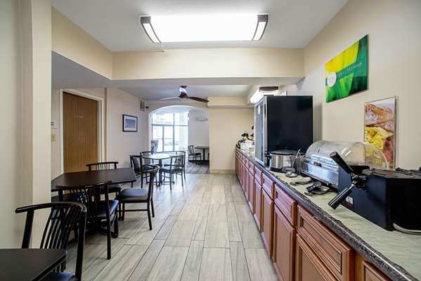 Amenities - Quality Inn near Six Flags Pacific - I-44, Exit 257