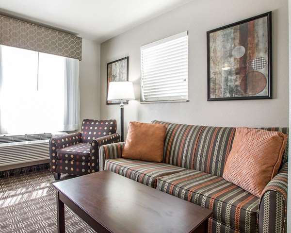 Suite - MainStay Suites St Robert