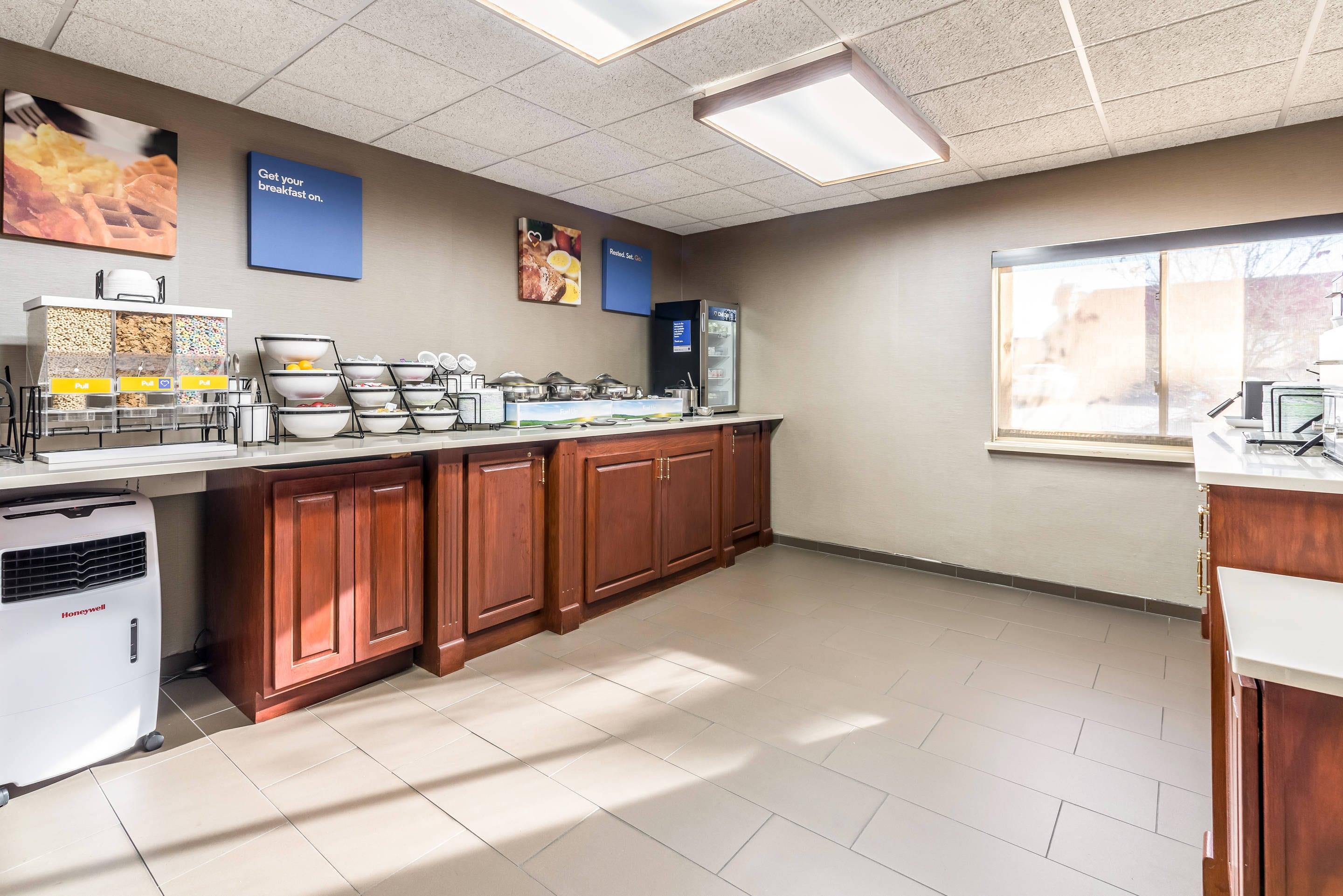 Free hot breakfast | Comfort Inn Festus-St Louis South
