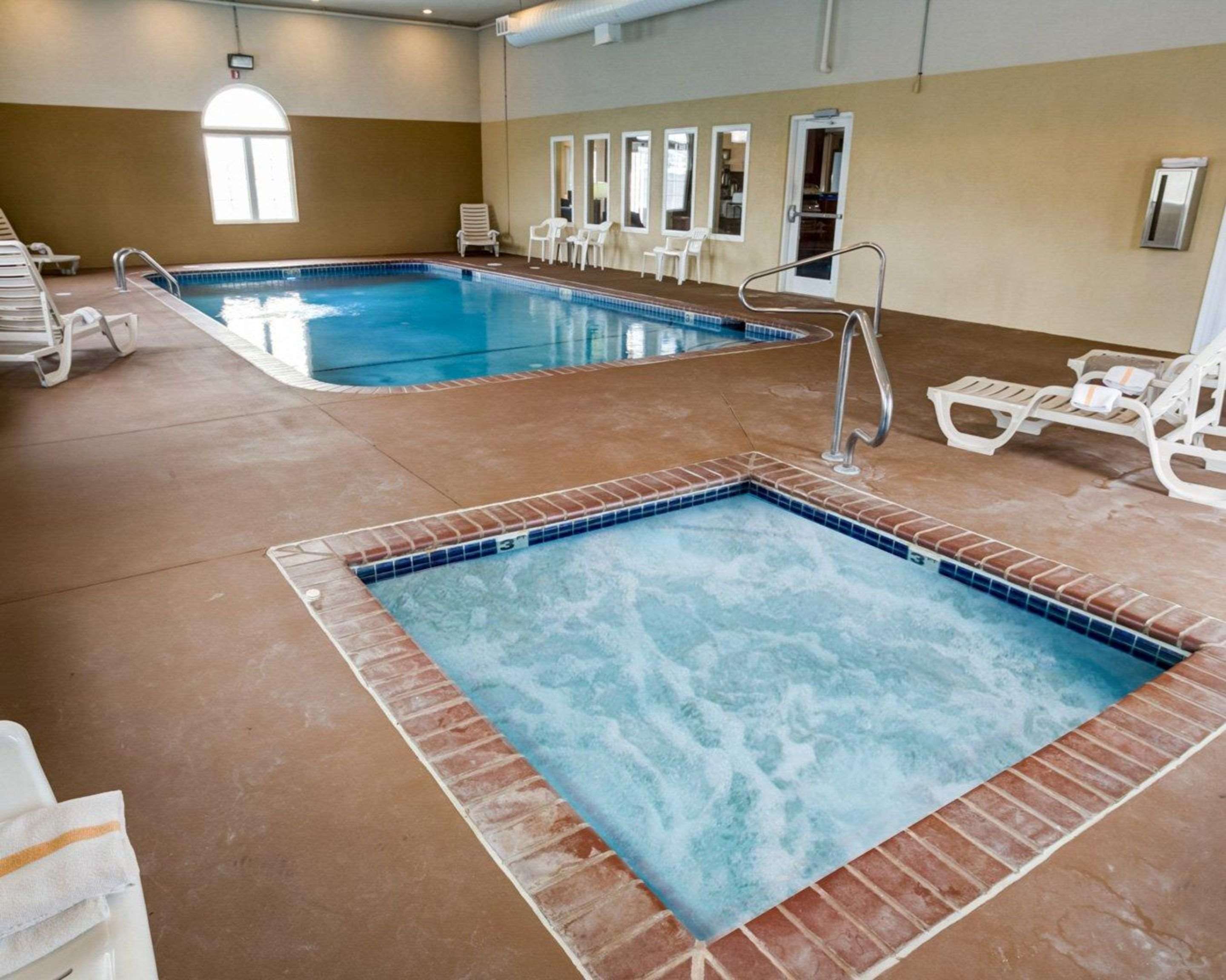Indoor pool with hot tub