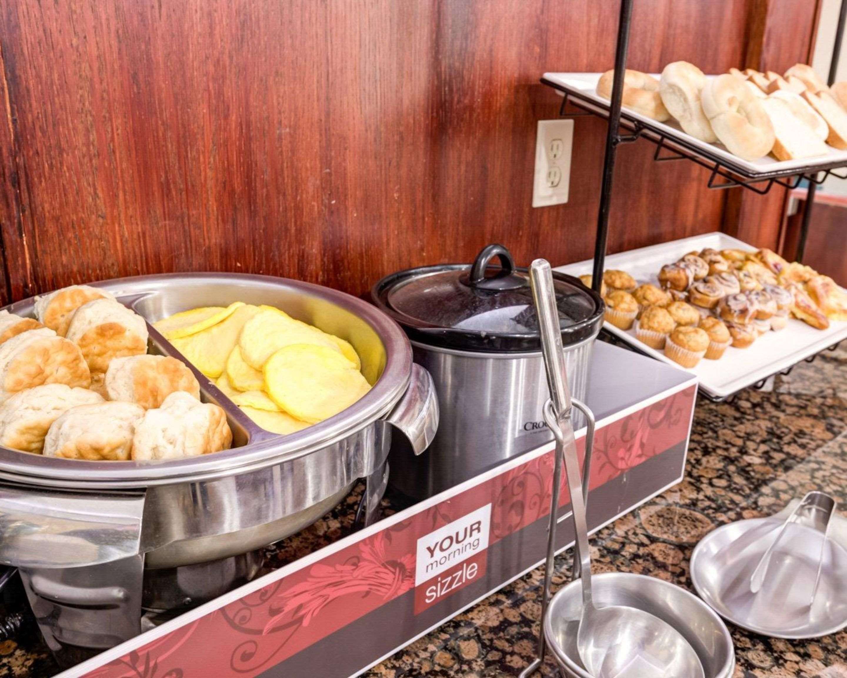 Hot and cold breakfast buffet