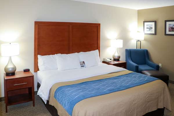  - Comfort Inn & Suites Sikeston - I-55, Exit 67