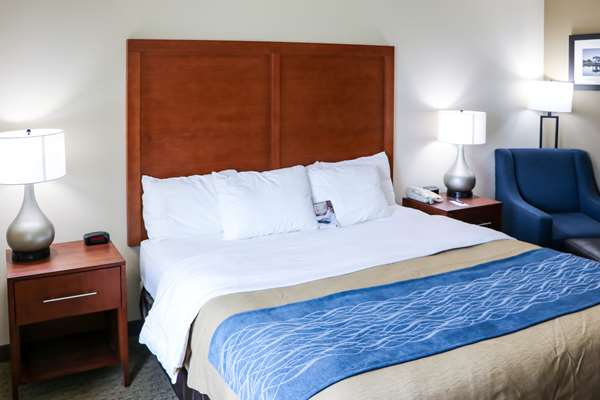  - Comfort Inn & Suites Sikeston - I-55, Exit 67
