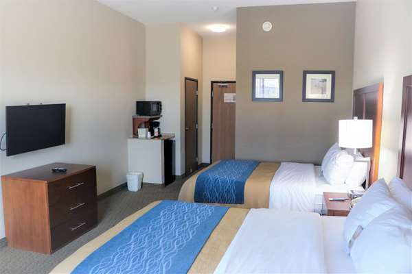  - Comfort Inn & Suites Sikeston - I-55, Exit 67