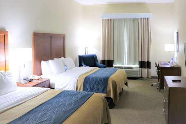  - Comfort Inn & Suites Sikeston - I-55, Exit 67