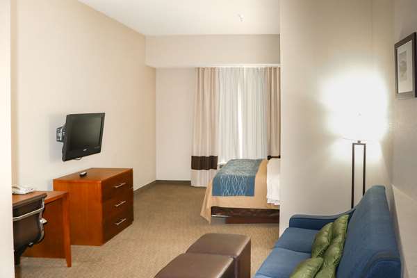 Suite - Comfort Inn & Suites Sikeston - I-55, Exit 67