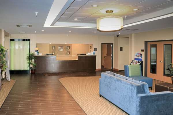  - Comfort Inn & Suites Sikeston - I-55, Exit 67