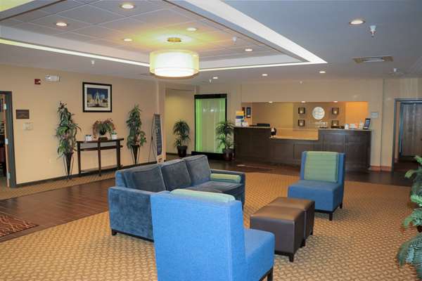  - Comfort Inn & Suites Sikeston - I-55, Exit 67