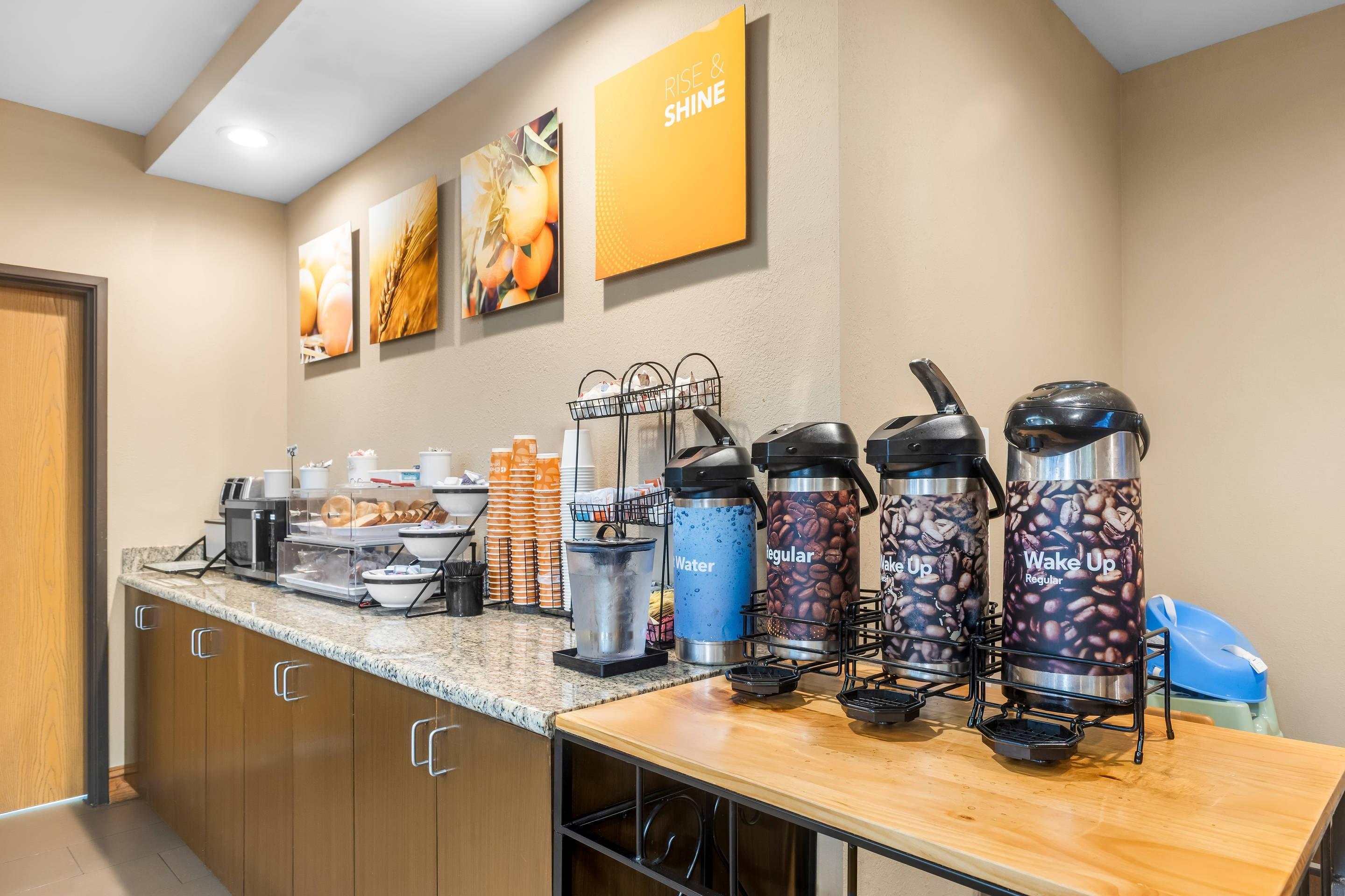 Breakfast area
