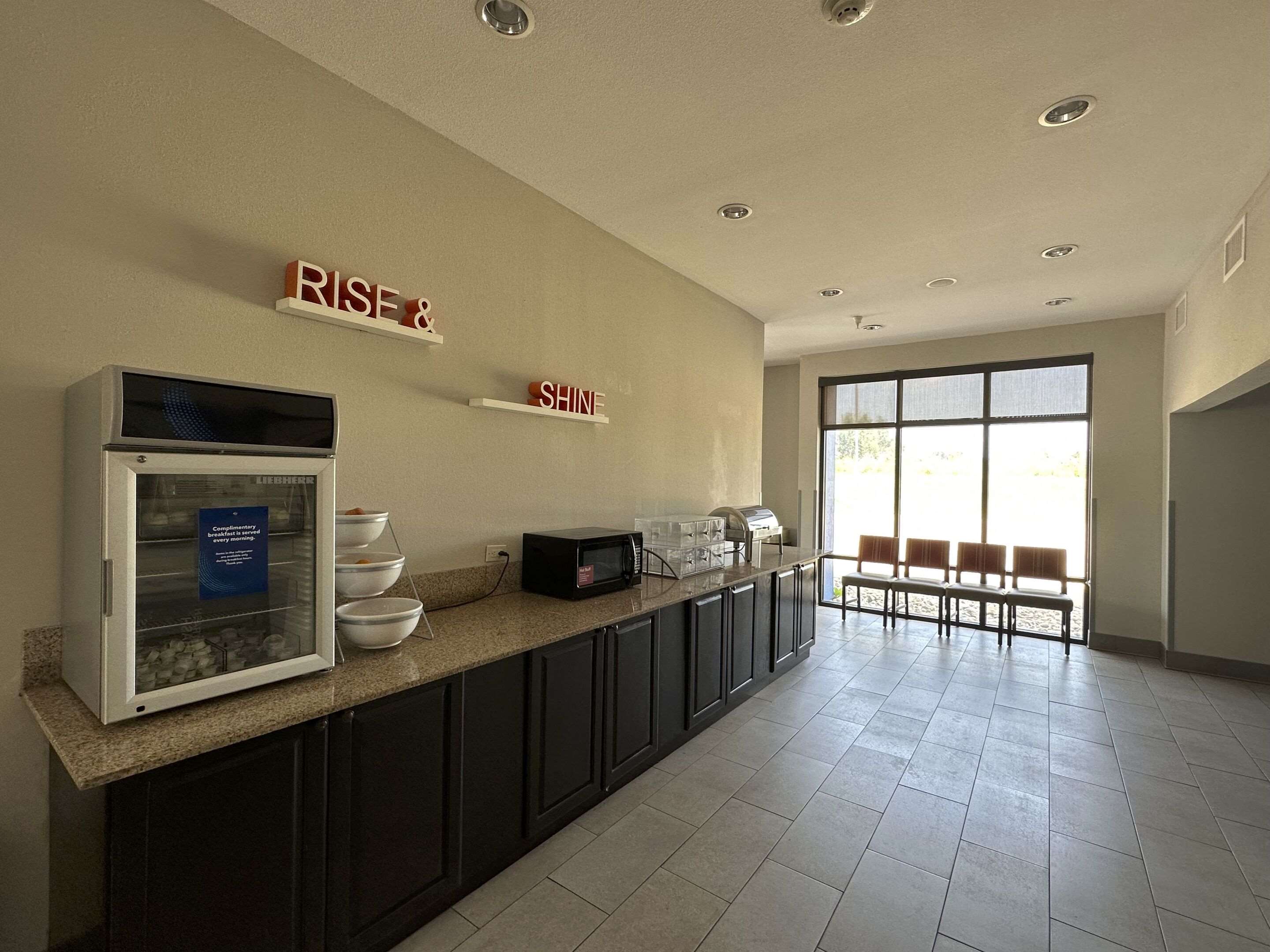 Breakfast area