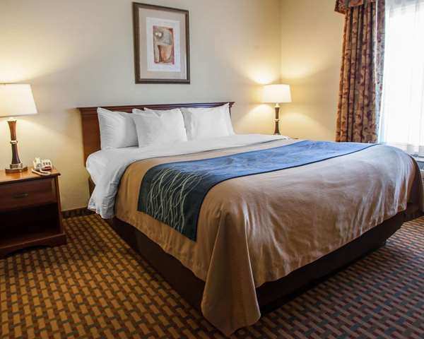  - Comfort Inn & Suites Harrisonville