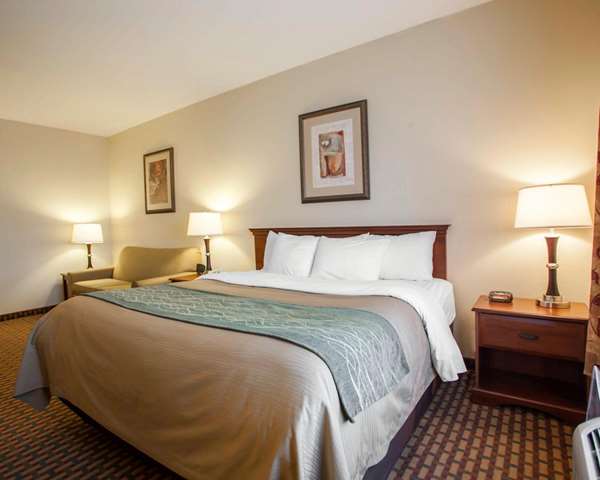  - Comfort Inn & Suites Harrisonville