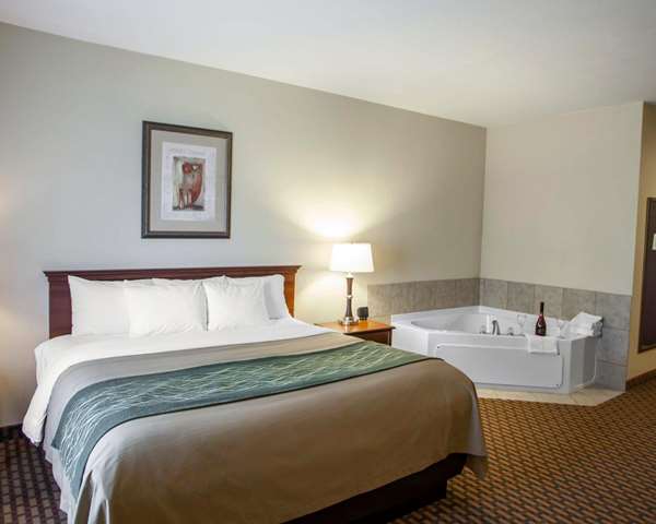  - Comfort Inn & Suites Harrisonville