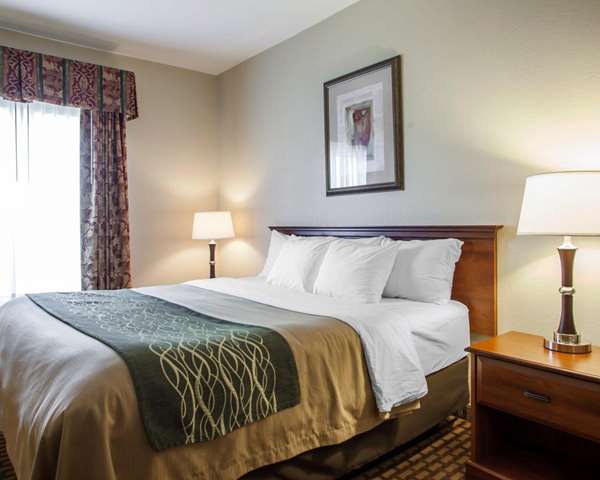  - Comfort Inn & Suites Harrisonville