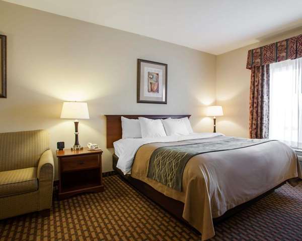  - Comfort Inn & Suites Harrisonville