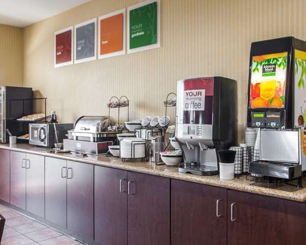 Amenities - Comfort Inn & Suites Harrisonville