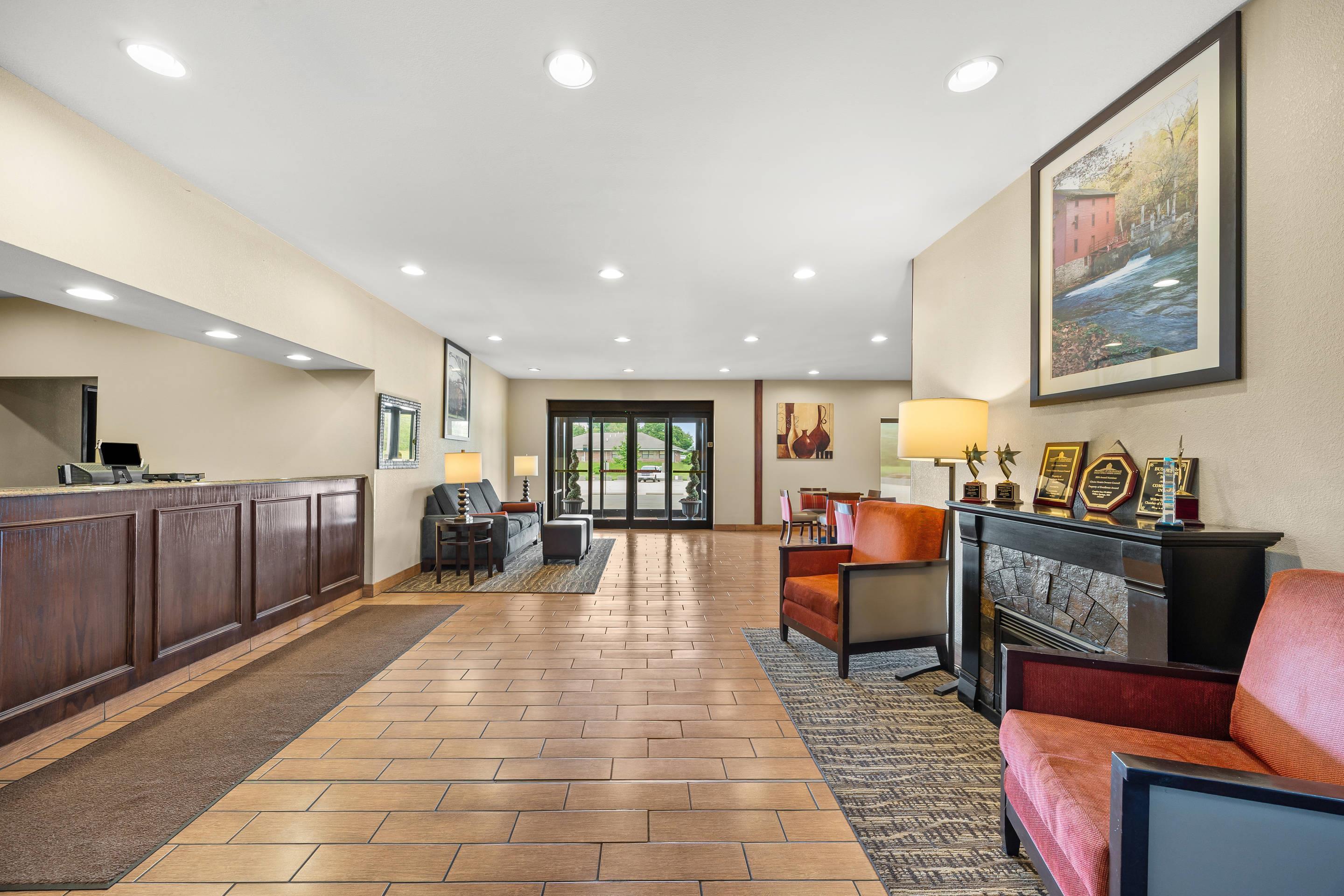 Hotel lobby | Comfort Inn US 60/63