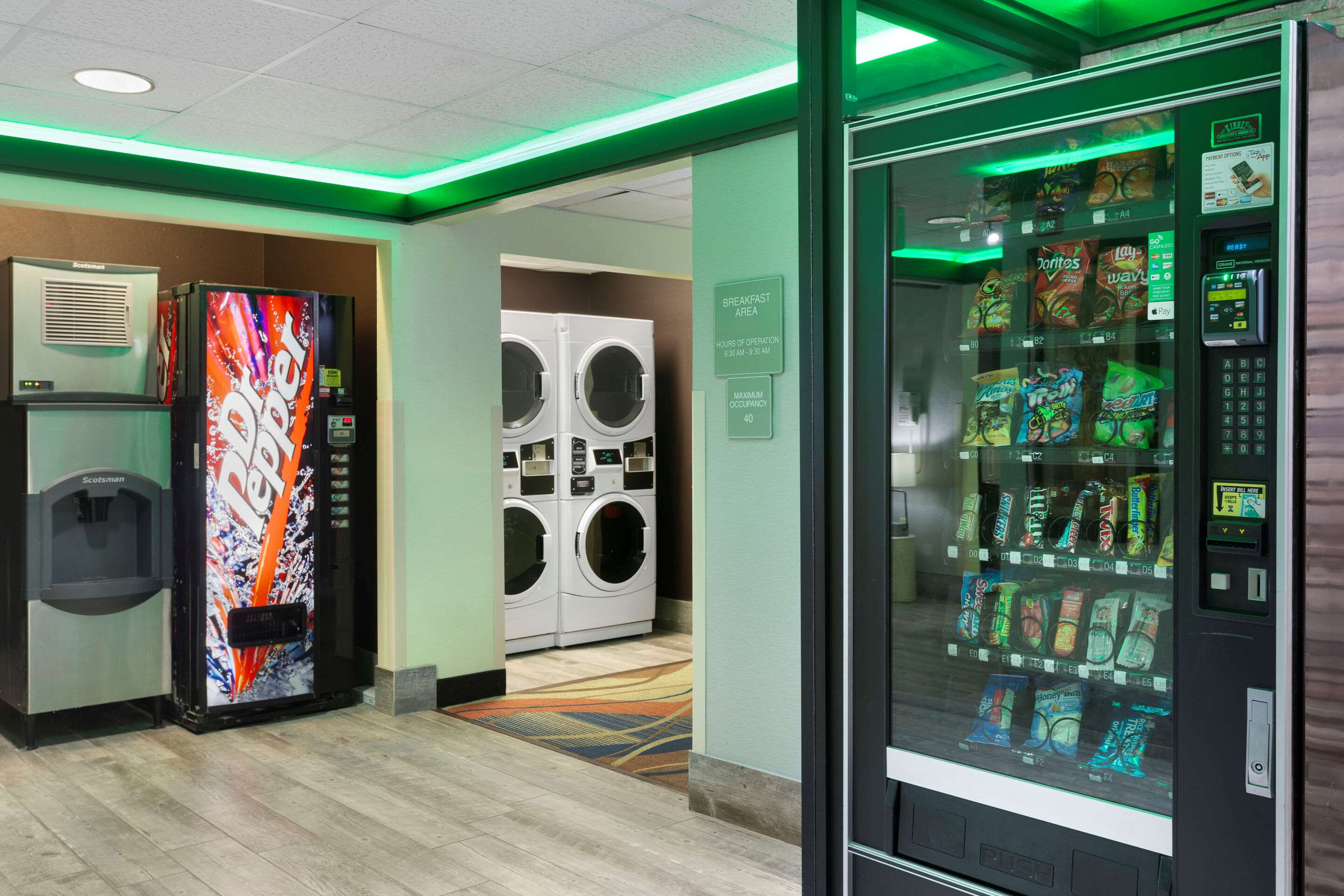 Hotel vending area | Quality Inn St. Robert - Ft. Leonard Wood