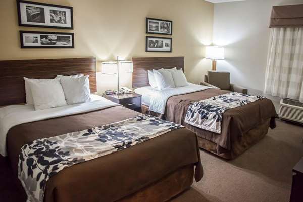  - Sleep Inn & Suites Liberty - I-35, Exit 17