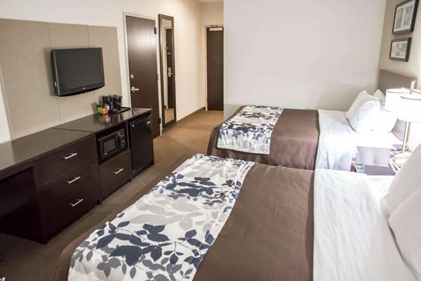  - Sleep Inn & Suites Liberty - I-35, Exit 17