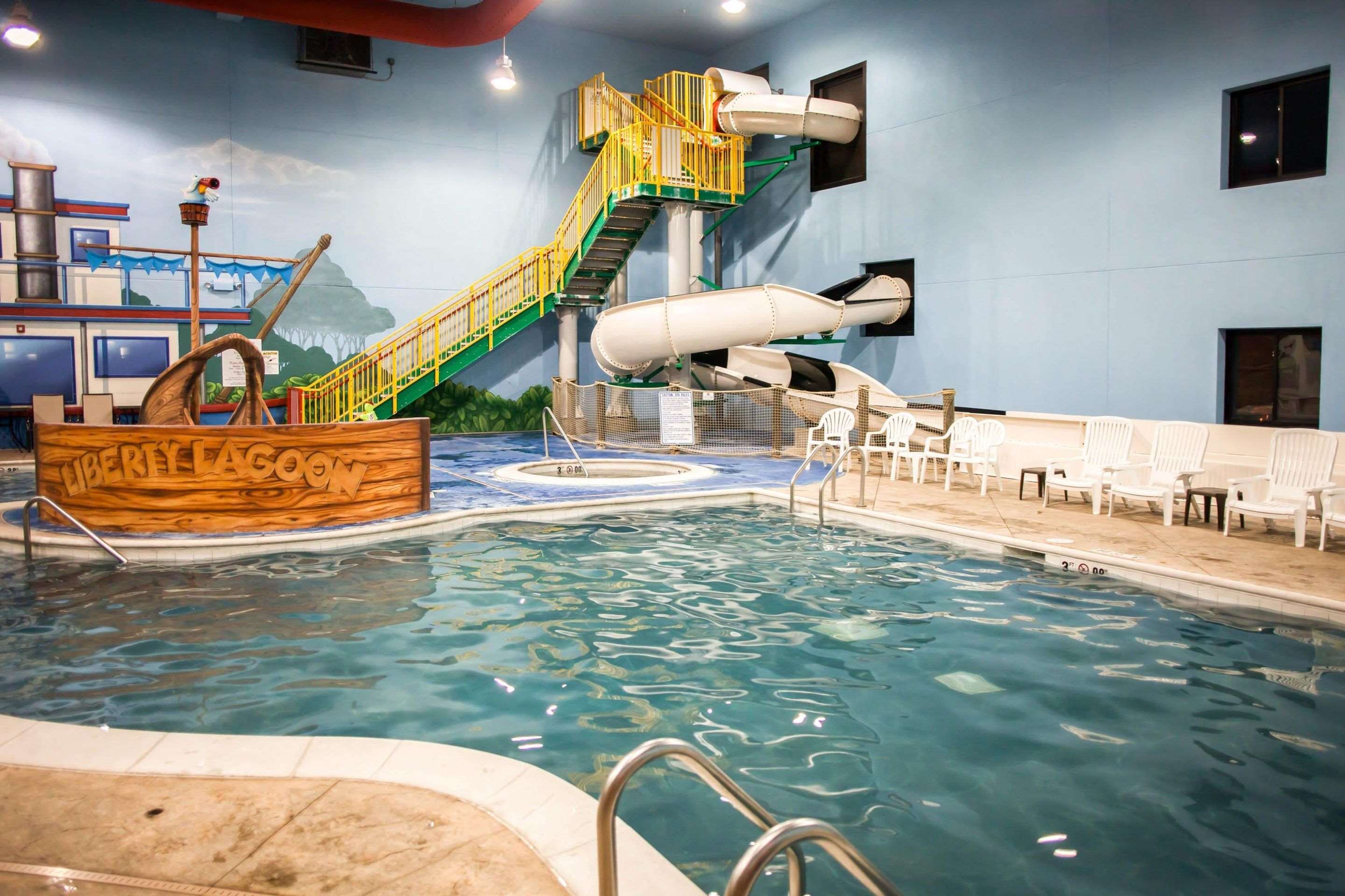 Indoor pool with water slide | Sleep Inn & Suites Indoor Waterpark