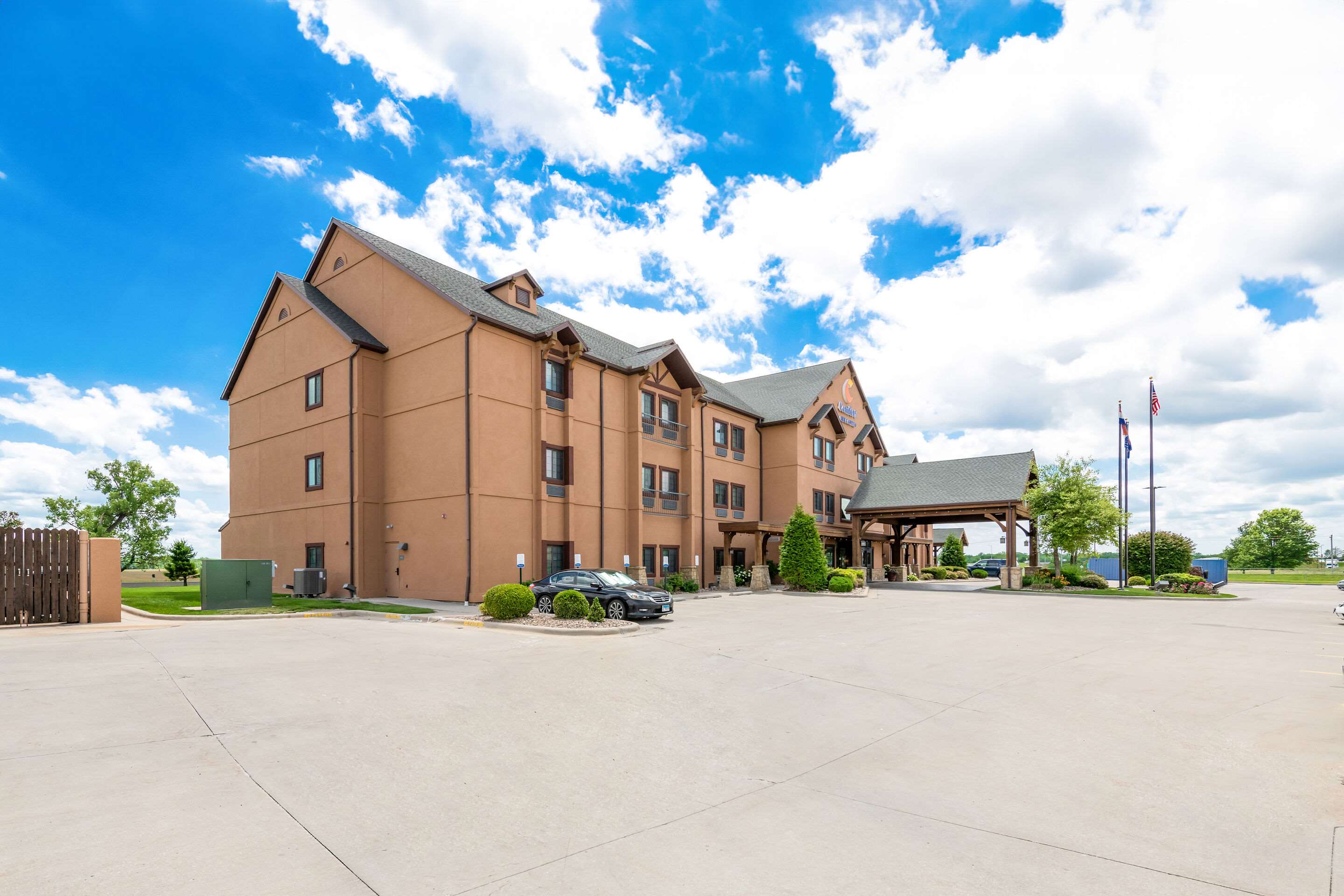 Hotel exterior | Comfort Inn & Suites Chillicothe