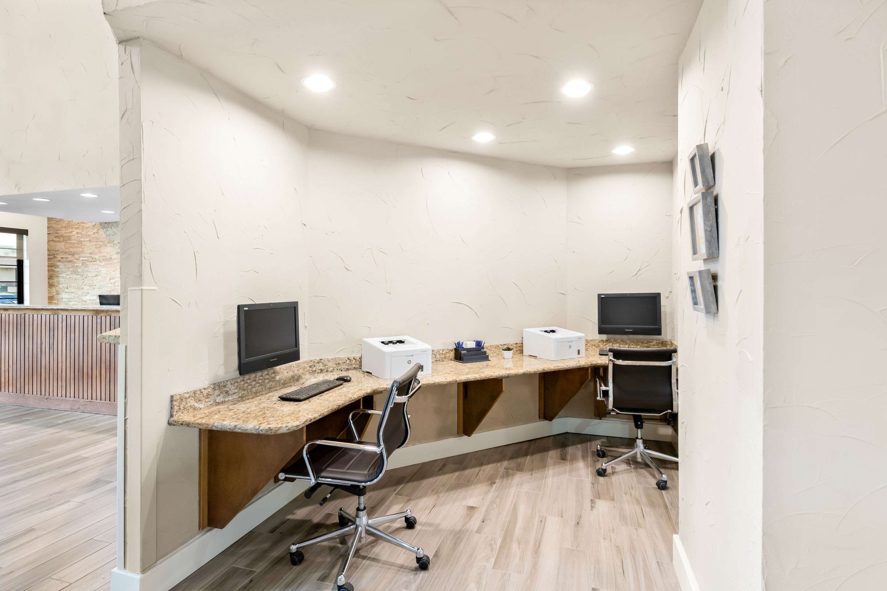 Business center | Comfort Inn & Suites Chillicothe